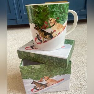 NWT Sledding Dogs Bone China Mug in Matching Gift Box